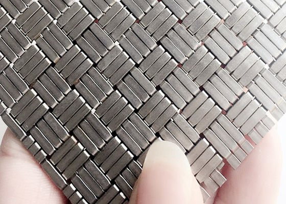 304SS 1.8m m Mesh Panels For Elevator Cab de acero tejido decorativo
