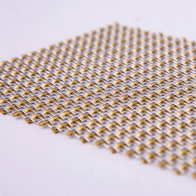 Metal decorativo Mesh Anodizing Surface Treatment de la resistencia a la corrosión del color oro