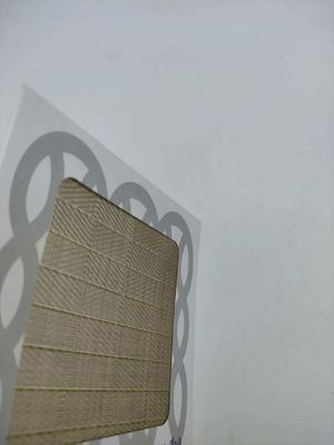 0.6 mm de espesor vidrio laminado de malla metálica decorativa para la industria