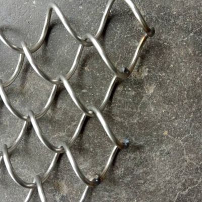 Cortinas de bobina de metal de longitud personalizada para decoración de restaurantes
