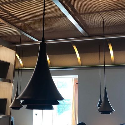 Espacio de transformación de cortinas de bobinas metálicas duraderas de larga duración