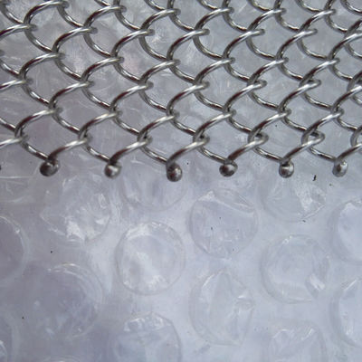 Pintura de pulverización de malla de 5 mm con persiana de rodillo de metal decorativa de partición interior