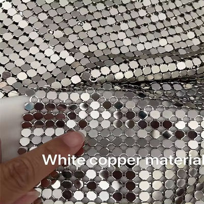 Tejido de enlace de cadena de chaqueta metálica de aleación de aluminio para cortinas Tejido de malla metálica