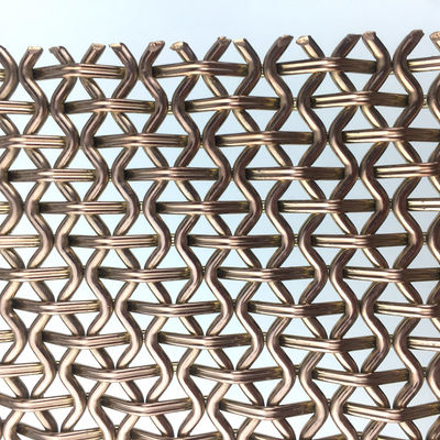 Panel de malla de acero inoxidable de grado arquitectónico para mejorar las puertas de los gabinetes en cocinas y espacios de almacenamiento contemporáneos