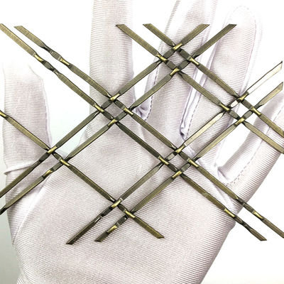 Malla de alambre tejido decorativa de paso plano de 10 mm con diámetro plano de 1,5×3,5 mm y peso de 8,6 kg/m2