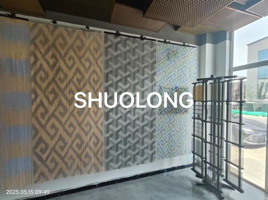 Mosquitera de cadena de aluminio personalizada con rieles y otros accesorios