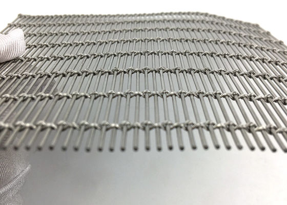 Malla arquitectónica de acero inoxidable 2.6kg/M2 de la armadura llana para los sistemas de verja de la escalera