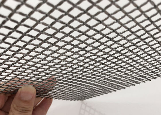 Puertas grabadas en relieve 2.5m m naturales de Mesh Metal Screen For Cabinet del alambre de la encrespadura de la cerradura del color