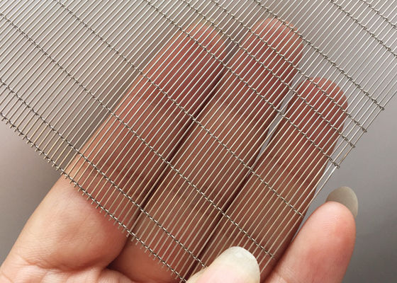 Acero inoxidable laminado de cristal de lujo de Mesh Stretched los 2.5m del alambre de revestimiento