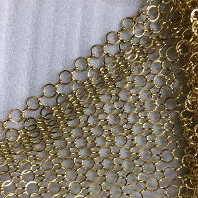 Malla de oro del correo en cadena de Ring Mesh Decorative Fence 3.8m m del metal del ODM